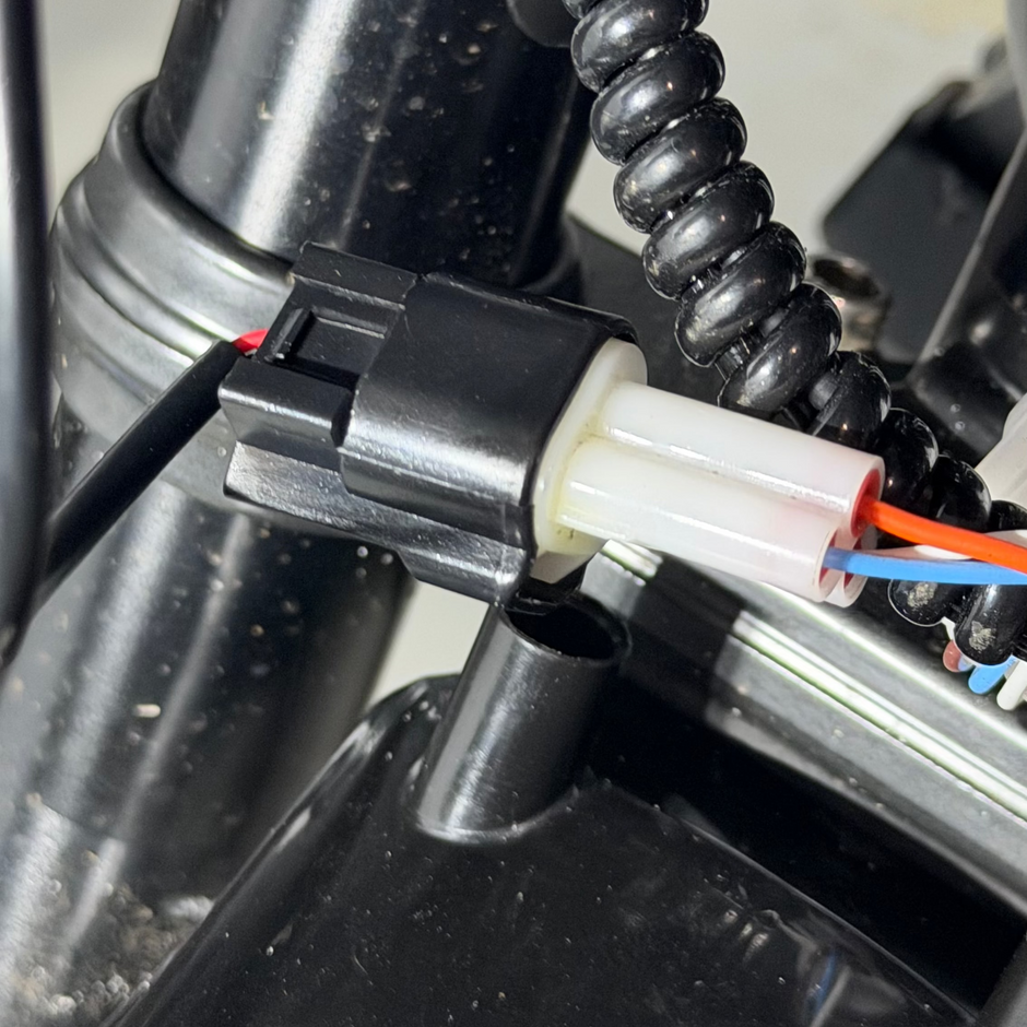 Plug & Play Baja Style Light for Yozma IN10